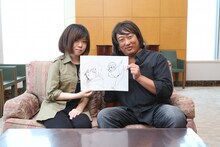 大今良時とロバート秋山扮する超人気マンガ家・濱内シゲノリ。