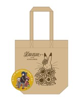 「『鬼灯の冷徹』連載5周年記念原画展 in 渋谷マルイ」にて発売される芥子トートと缶バッジの東京限定セット。