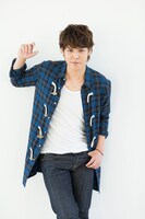 葦木場拓斗を演じる宮野真守。