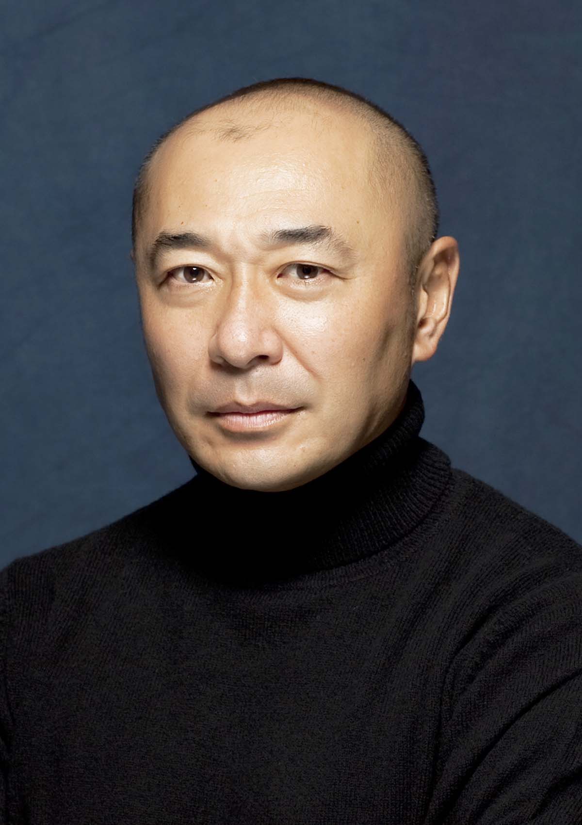 簑島役の高橋克実。