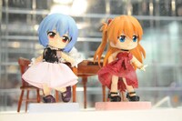 「株式会社カラー10周年記念展 過去（これまで）のエヴァと、未来（これから）のエヴァ。そして現在（いま）のスタジオカラー」の物販グッズ。