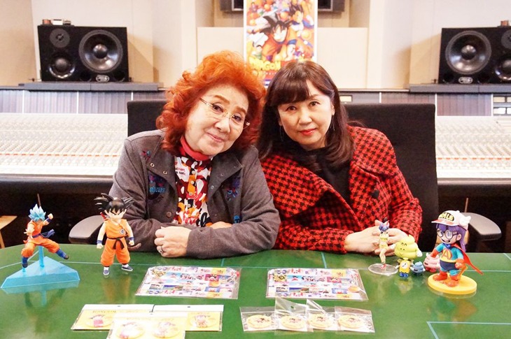 悟空役の野沢雅子と、アラレ役の小山茉美。