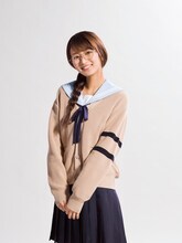 岡崎紗絵演じる小野屋杏。