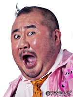 芋洗坂係長演じる菊池大雅。