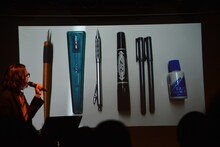 菅野文が使用する画材。