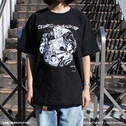 「わたしは真悟 Tシャツ マルver.」ブラックの着用写真。