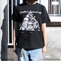 「わたしは真悟 Tシャツ 三角ver.」ブラックの着用写真。