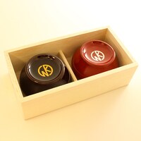 「『魔雲天』＋川連漆器ぐい呑みプレミアムセット」に付属するぐい呑み。