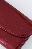 おそ松モデルの財布。