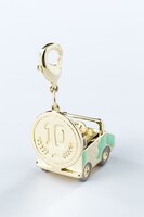 「チョロシコスキー」のチャーム。