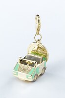 「チョロシコスキー」のチャーム。