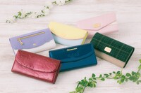 「おそ松さん」コラボの財布。