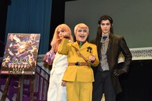 囲み取材の様子。左からマライヒ役の佐奈宏紀、パタリロ役の加藤諒、バンコラン役の青木玄徳。