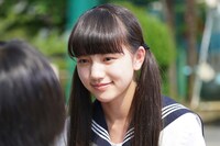 映画「3月のライオン」より、清原果耶演じる川本ひなた。