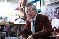 映画「3月のライオン」より、斉木しげる演じる柳原朔太郎。