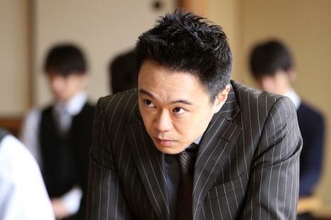 尾上寛之演じる松本一砂。