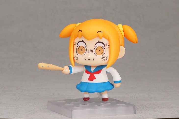 同時購入特典「特製釘バット（ポプ子＆ピピ美兼用）」の使用例。