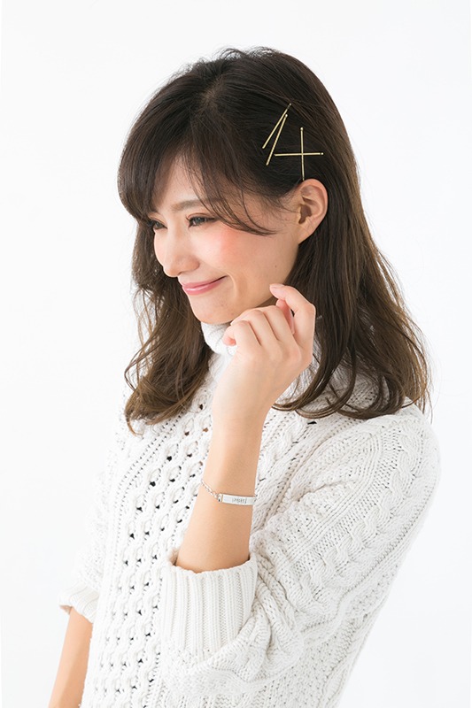 「大柴喜一モデル ブレスレット」の着用例。