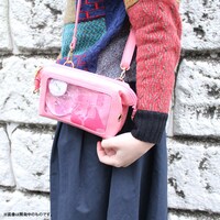 「アイドリッシュセブン ソロポーチ TRIGGER」の使用イメージ。