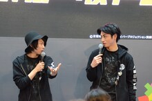 左から須賀健太、木村達成。