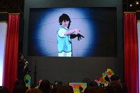 遊馬晃祐と小波津亜廉によるトークイベントの様子。