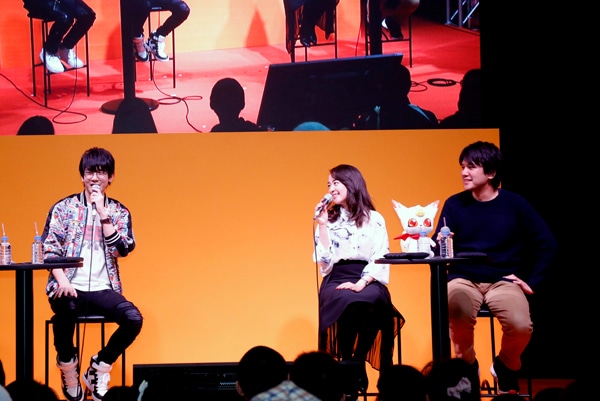 左から花江夏樹、潘めぐみ、助野嘉昭。