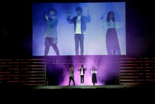 左から諏訪部順一、花江夏樹、潘めぐみ。