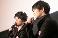 左から下野紘、津田健次郎。