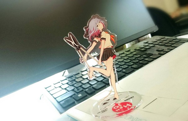 「変女～変な女子高生 甘栗千子～」のアクリルフィギュア。