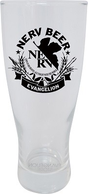 NERVのロゴがデザインされたビアジョッキ。