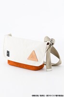 秀徳高校モデルのメッセンジャーバッグ。