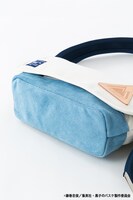 洛山高校モデルのメッセンジャーバッグ。