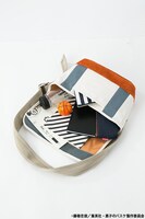 秀徳高校モデルのメッセンジャーバッグ。