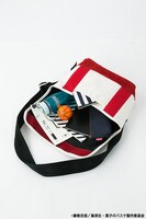 誠凛高校モデルのメッセンジャーバッグ。