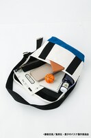 海常高校モデルのメッセンジャーバッグ。