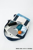 洛山高校モデルのメッセンジャーバッグ。