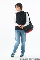 桐皇学園高校モデルのメッセンジャーバッグの使用例。