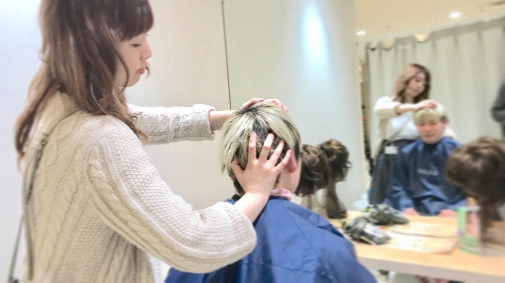 HANAKO（グランルーフ フロント）で提供される「筋斗雲ヘッドスパ」。