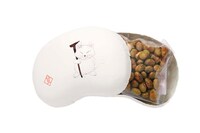 まめや 金澤萬久（グランスタ）で提供される「カリン様の豆箱入り仙豆」。