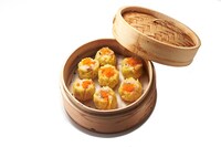 神座飲茶楼（グランルーフ）で提供される「ドラゴンボール風焼売」。