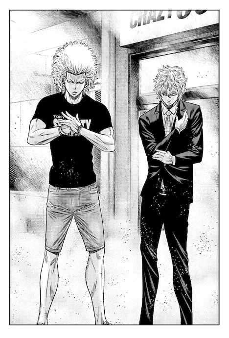 獅子戸丈一郎、蜂野信也の原作カット。 (c)みずたまこと（別冊ヤングチャンピオン）2015 原作　みずたまこと『バウンサー』 （秋田書店「別冊ヤングチャンピオン」連載）