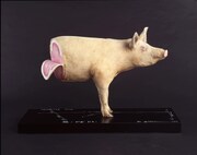 吉村益信「ブタ；Pig Lib」（1994年、大分市美術館蔵）