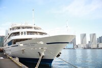 クルージングパーティー「黒執事 CRUISING PARTY ～その執事、出航～」が開催された客船・シンフォニー モデルナ。