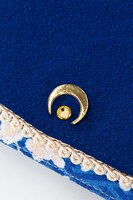 三日月宗近モデルの袱紗。