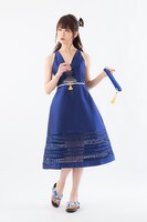 アイテムを着用したモデル。