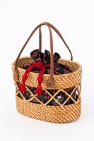 加州清光モデルのかごバッグ。