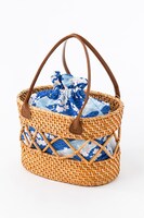 三日月宗近モデルのかごバッグ。