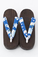 三日月宗近モデルの下駄。