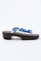 三日月宗近モデルの下駄。