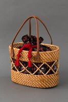 加州清光モデルのかごバッグ。